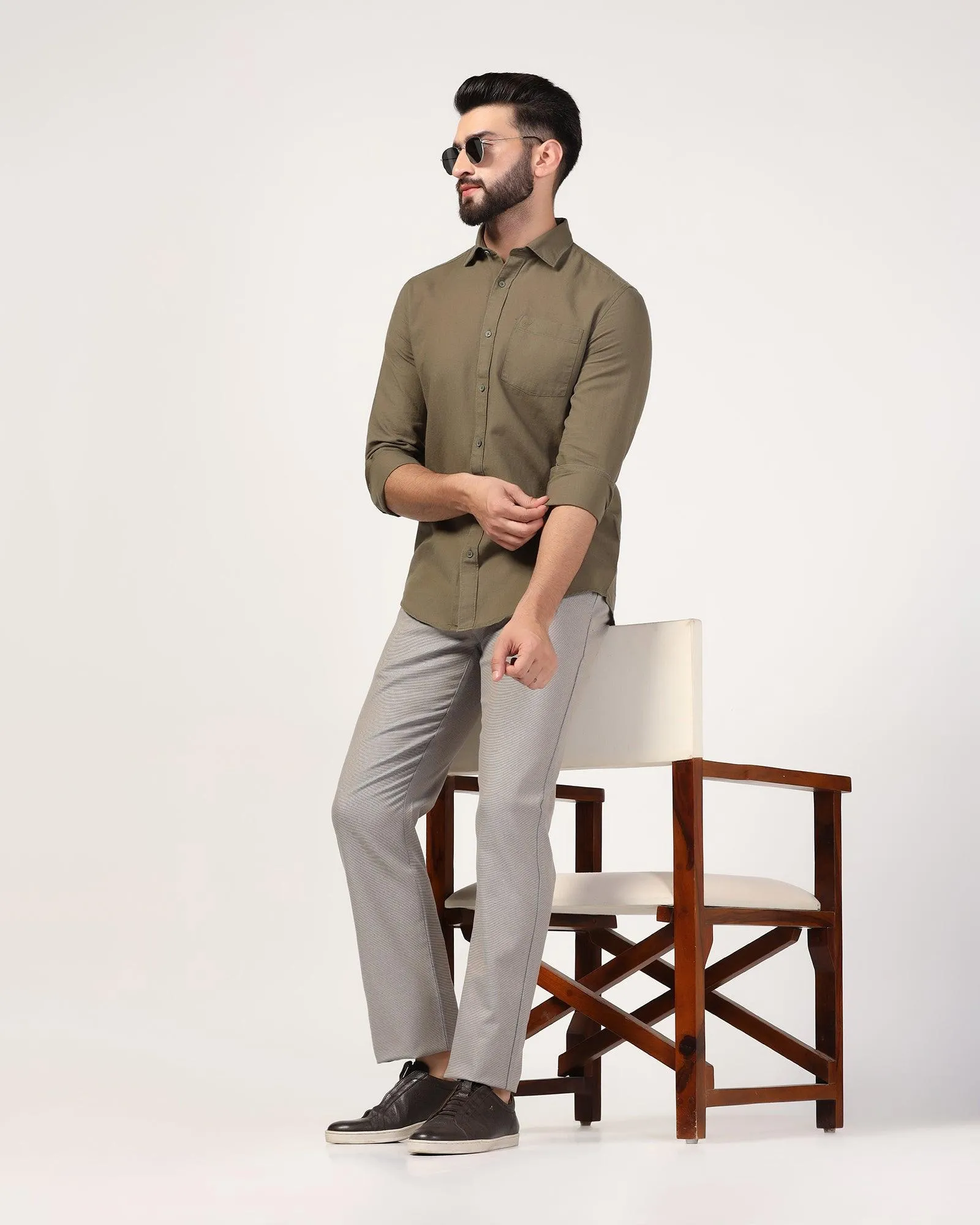 Casual Olive Solid Shirt - Lang