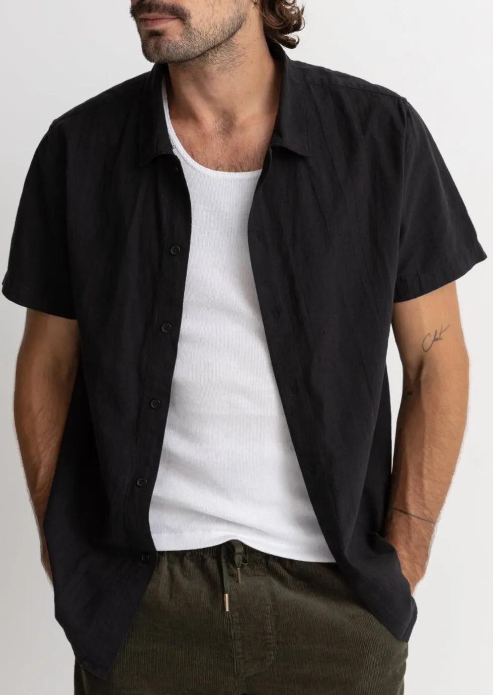 Classic Linen Short-Sleeve Shirt