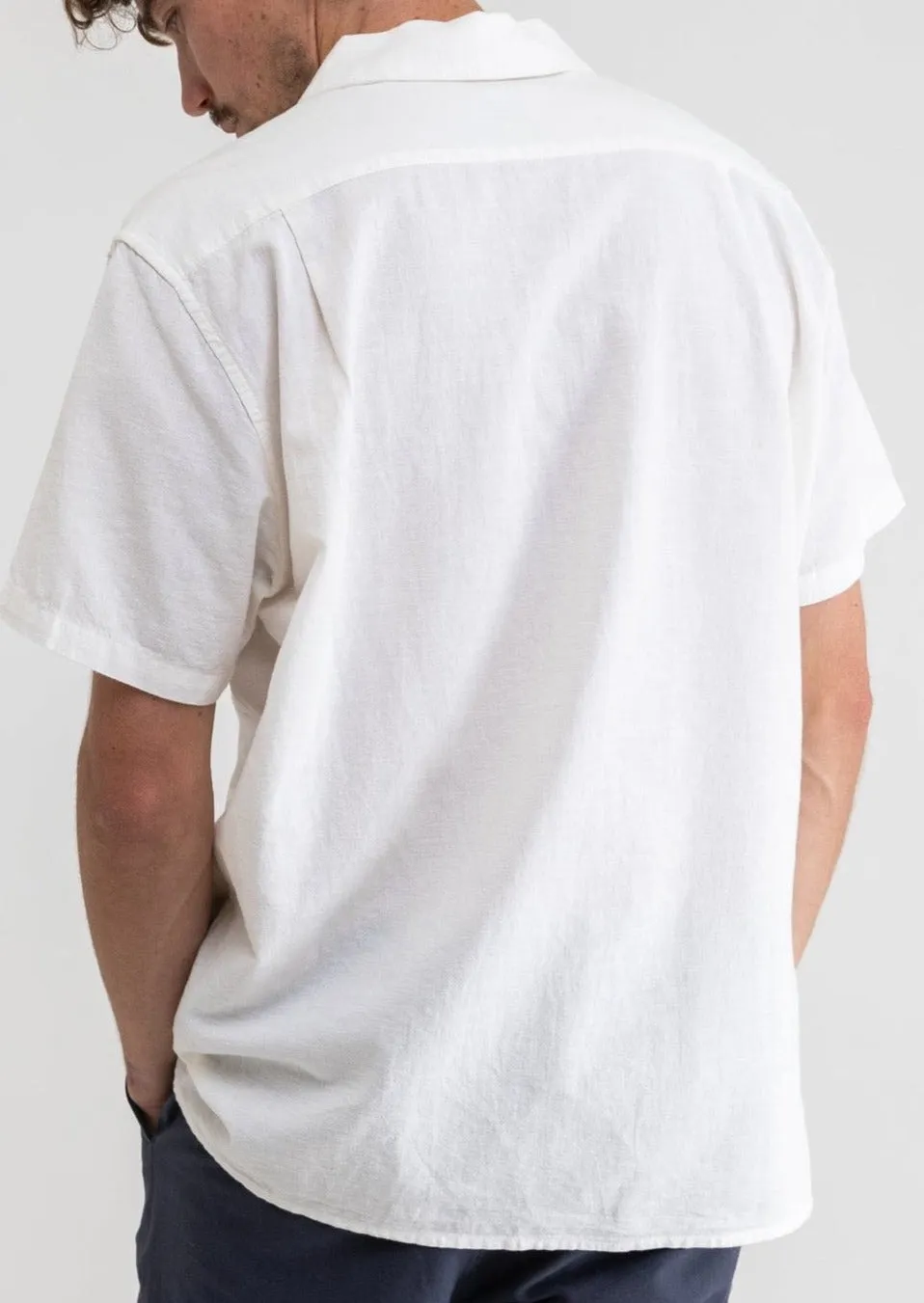 Classic Linen Short-Sleeve Shirt