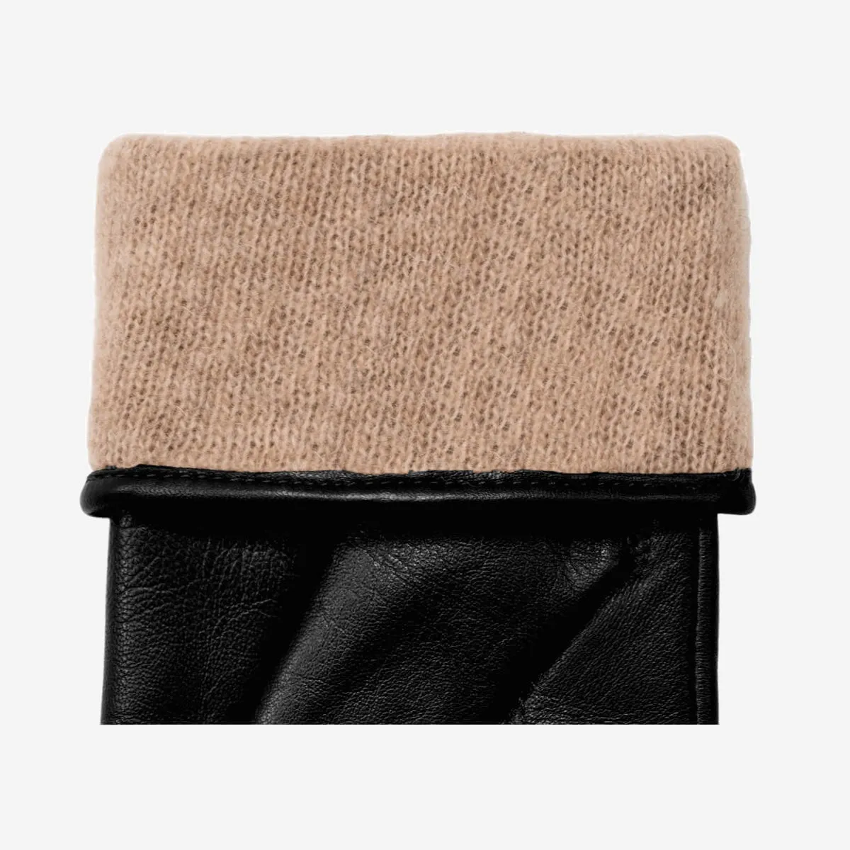 Ivy (black) – sheepskin leather gloves with wool/cashmere lining & touchscreen feature