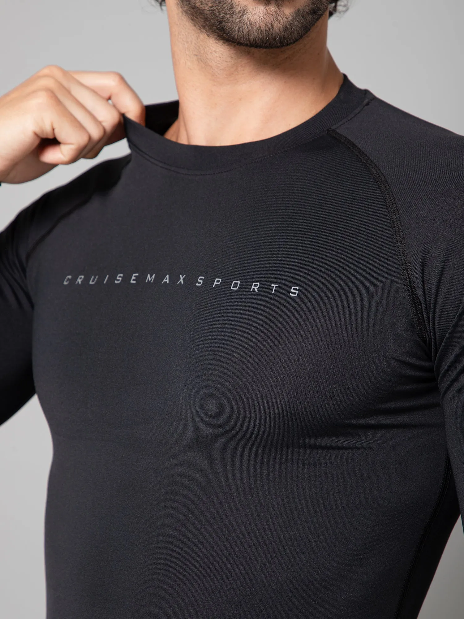 MINIMAL BUZZ CORE COMPRESSION FULL SLEEVE T-SHIRT-BLACK