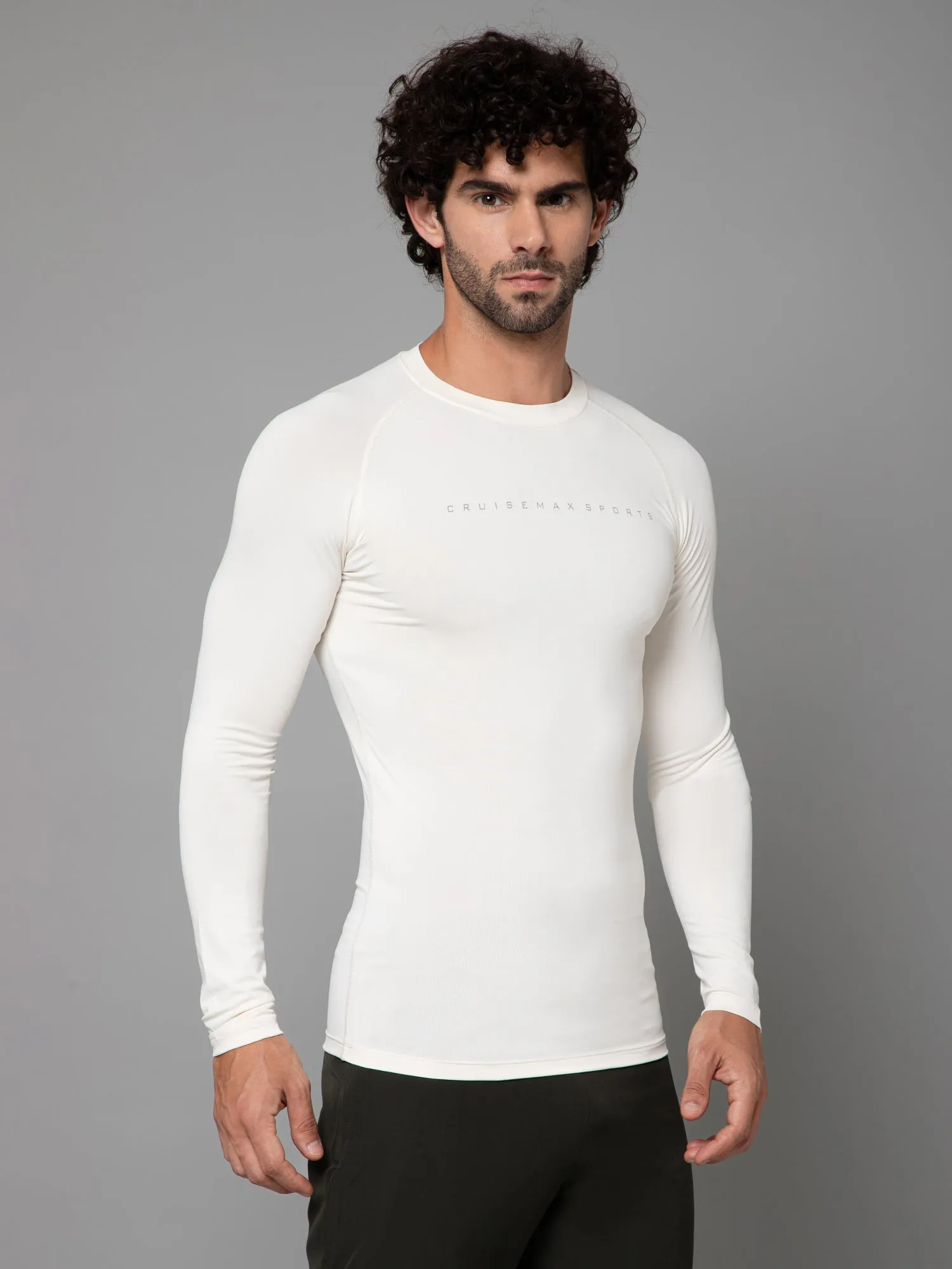 MINIMAL BUZZ CORE COMPRESSION FULL SLEEVE T-SHIRT-CREAM