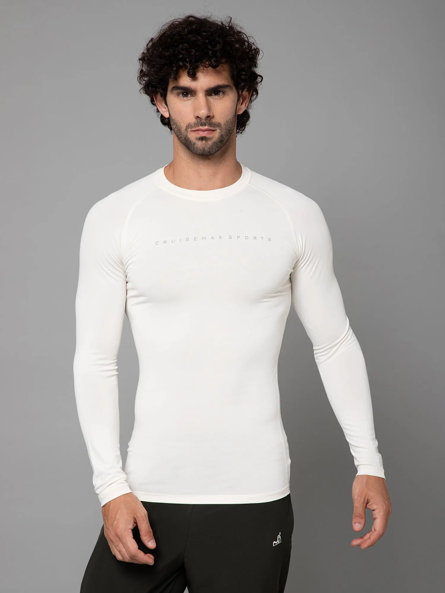 MINIMAL BUZZ CORE COMPRESSION FULL SLEEVE T-SHIRT-CREAM