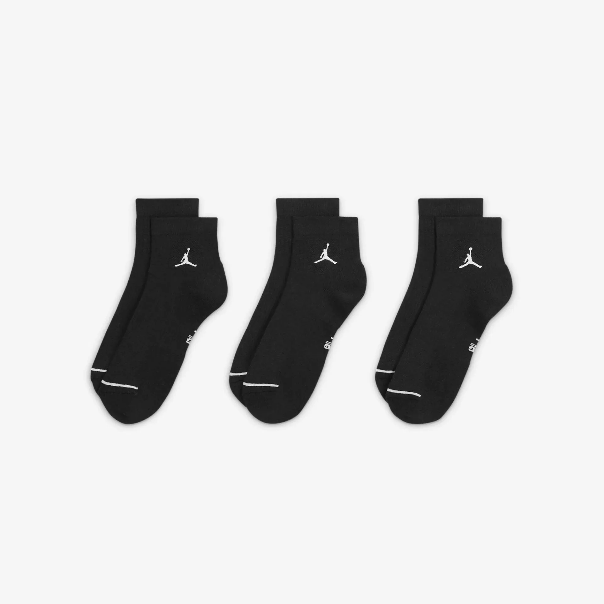 Nike | EVERYDAY ANKLE SOCKS (3 PAIRS)