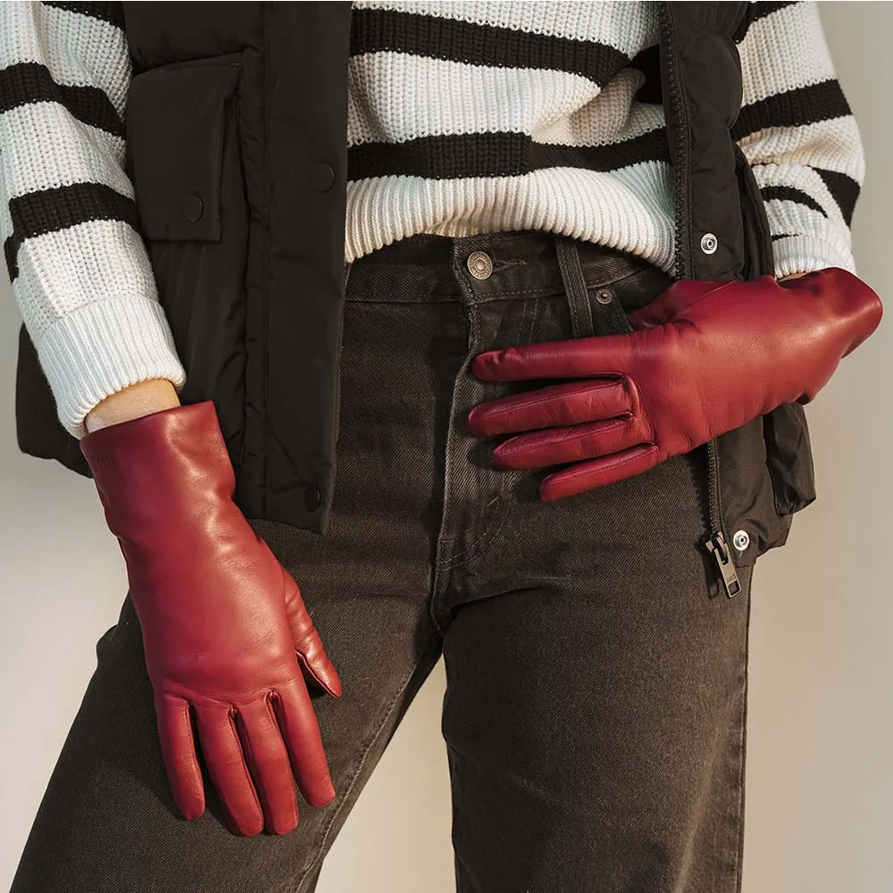 The Sleek Leather Glove Blackberry