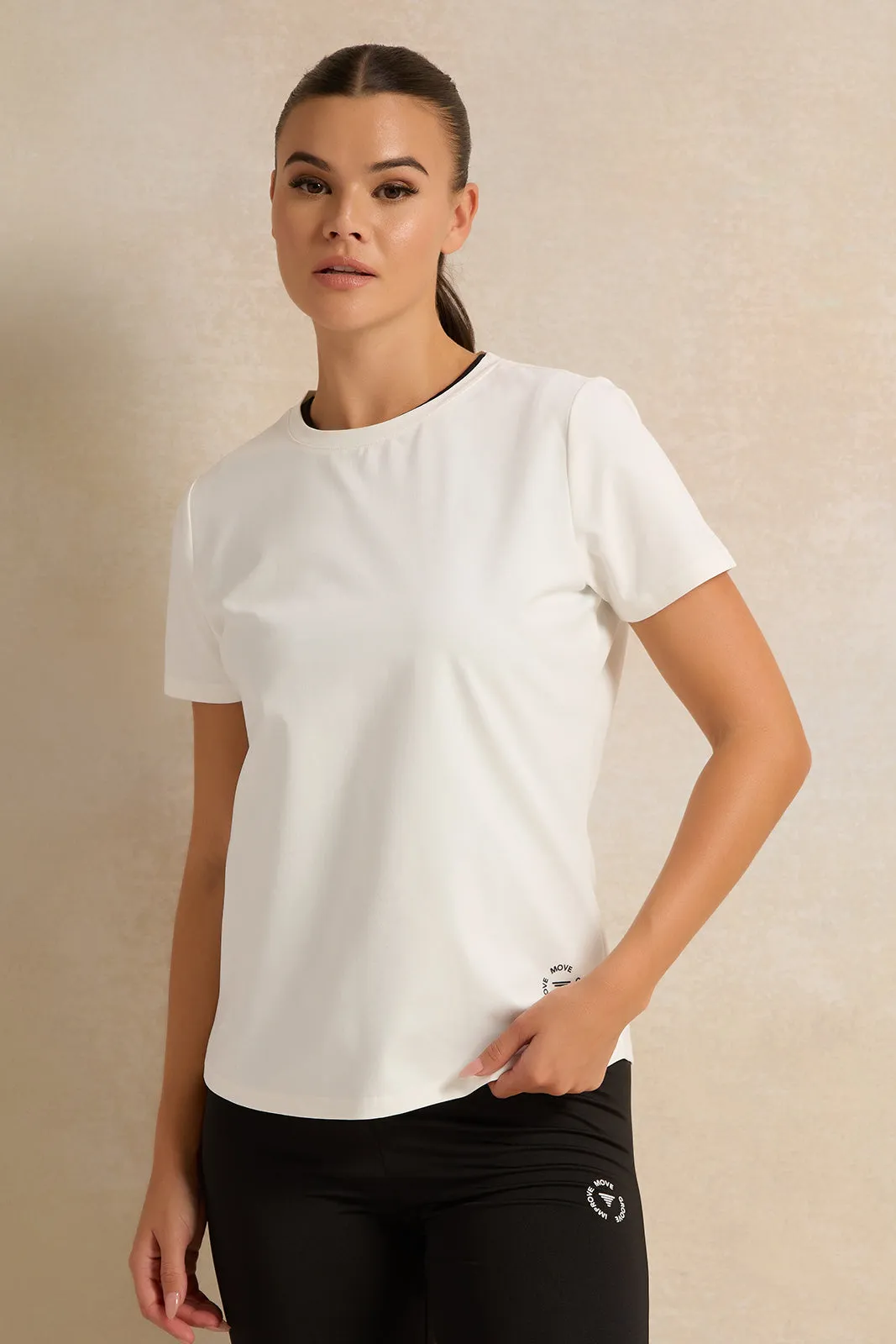 Women White Basic Solid T-shirt